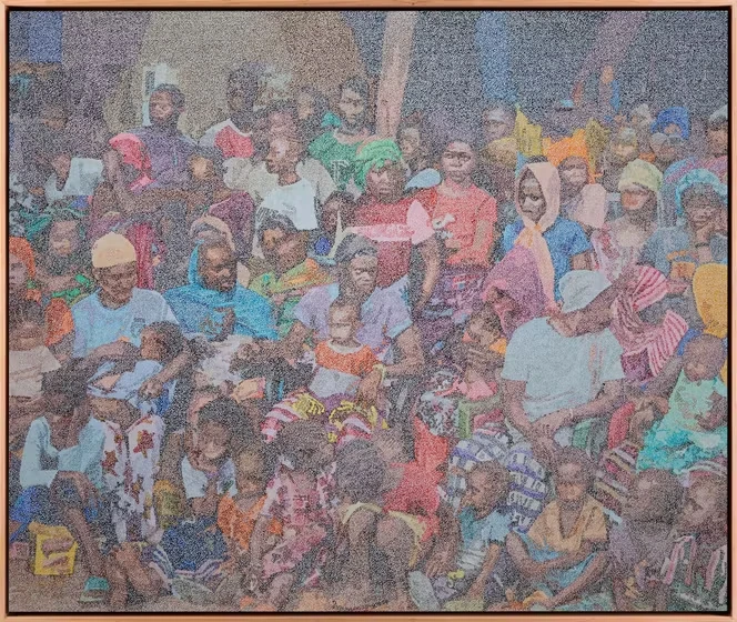 Alioune Diagne peint l’Afrique d’aujourd’hui, entre panneaux solaires et cérémonies d’initiation