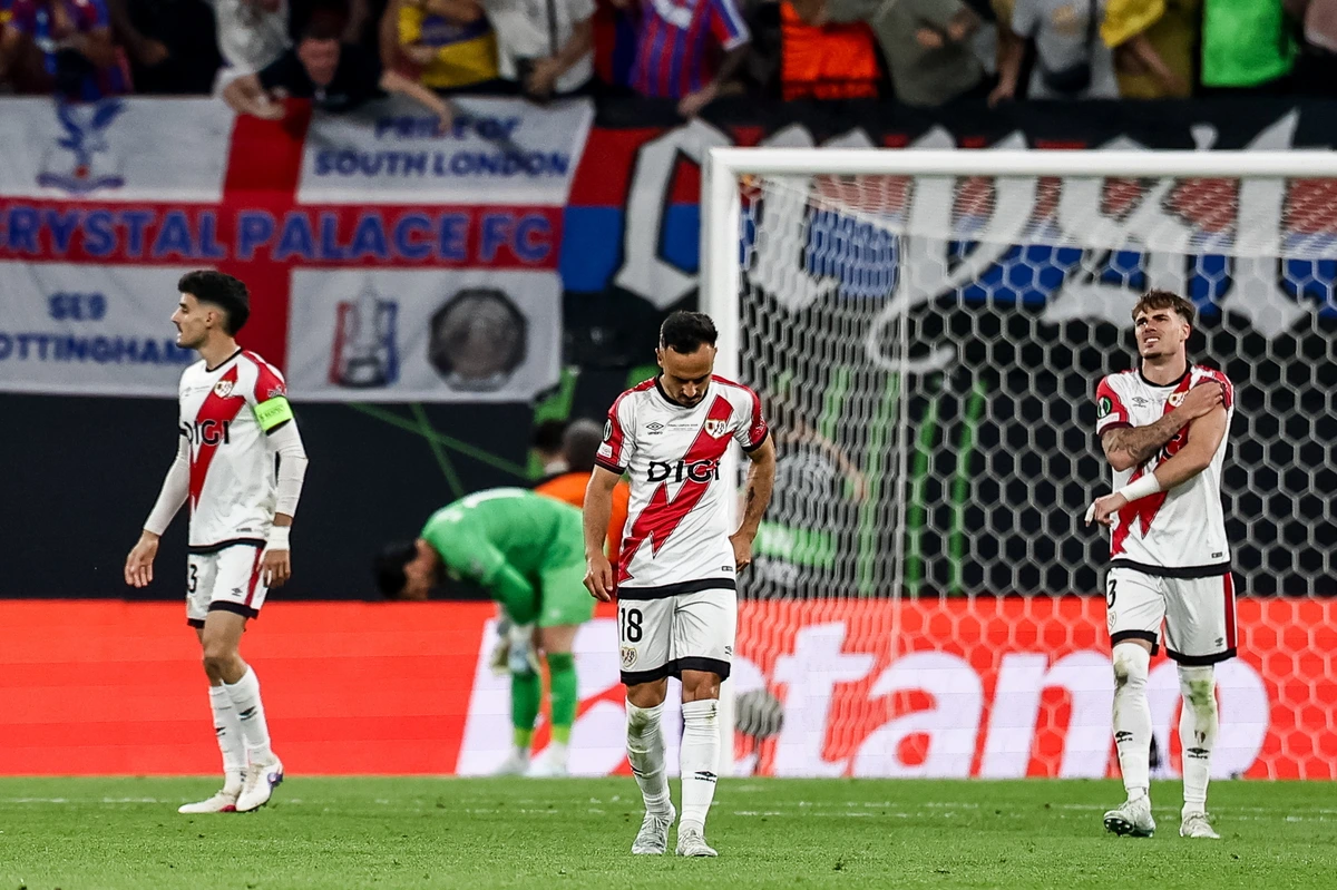 Íñigo Pérez no puede escribir el final feliz al cuento del Rayo en la revancha de Mateta: "Duele una barbaridad"
