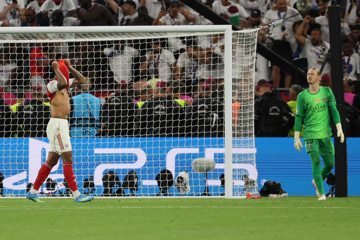 El PSG aplica la pena máxima al Arsenal y conquista su segunda Champions consecutiva