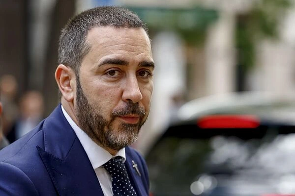 Juicio a Ábalos, Koldo y Aldama por el Caso Mascarillas, en directo | Aldama sitúa a Sánchez como "el 1 de la organización criminal": "Ábalos era el 2, Koldo el 3 y yo el 4"