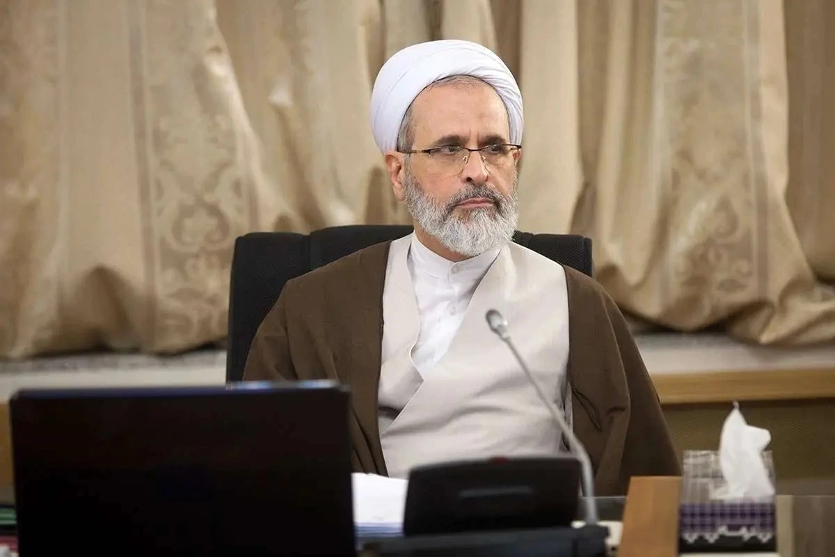 El ayatolá Ali Rerza Arafi será el líder supremo interino tras la muerte de Jamenei, que fue vigilado durante meses por la CIA