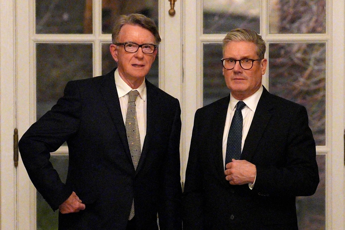 Starmer escapes sleaze inquiry after ex-top aide takes blame for Mandelson vetting scandal
