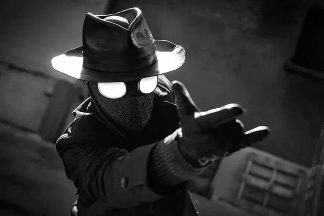 « Spider-Noir », sur Prime Video, chapeau mou et toile d’araignée