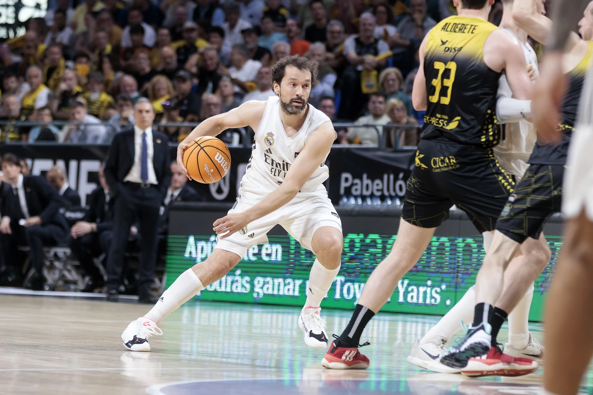 Llull muestra el camino y evita el desastre del Madrid
