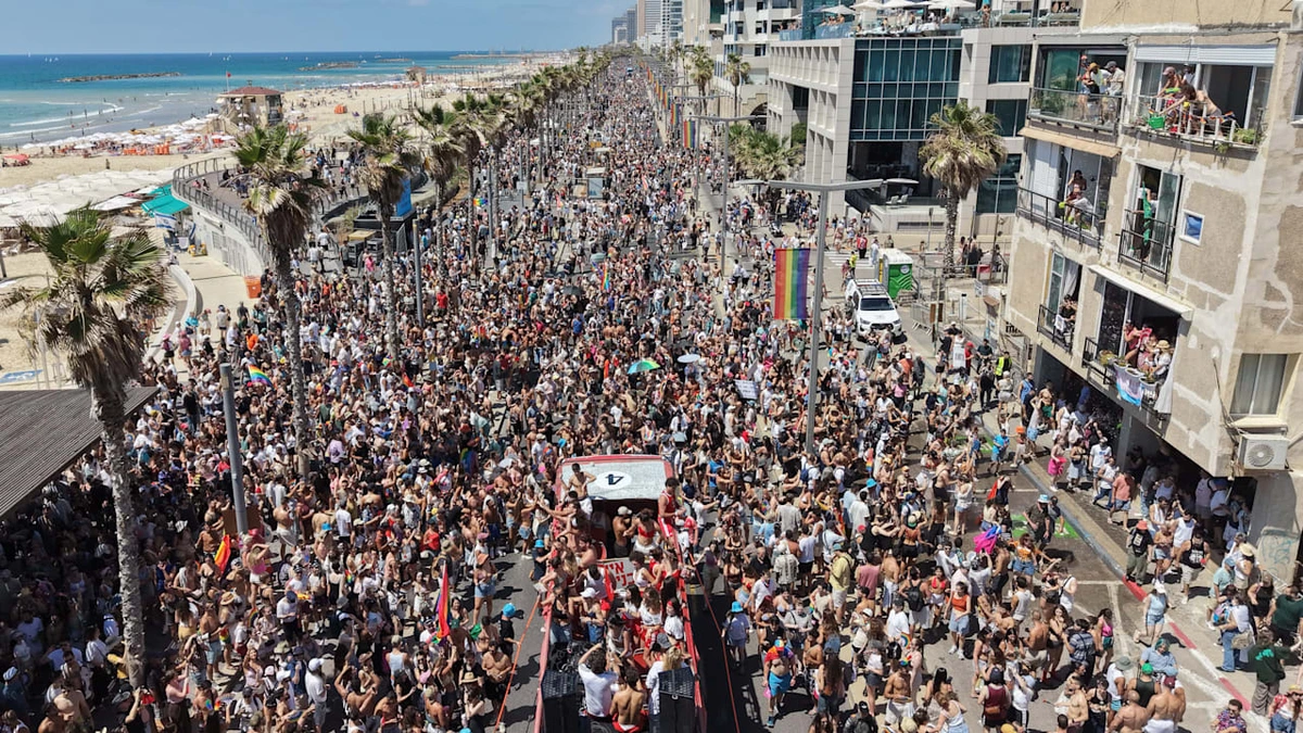 Israel: Wir lassen uns die LGBT-Parade nicht vom Krieg vermiesen ++ BILD-Reporter vor Ort