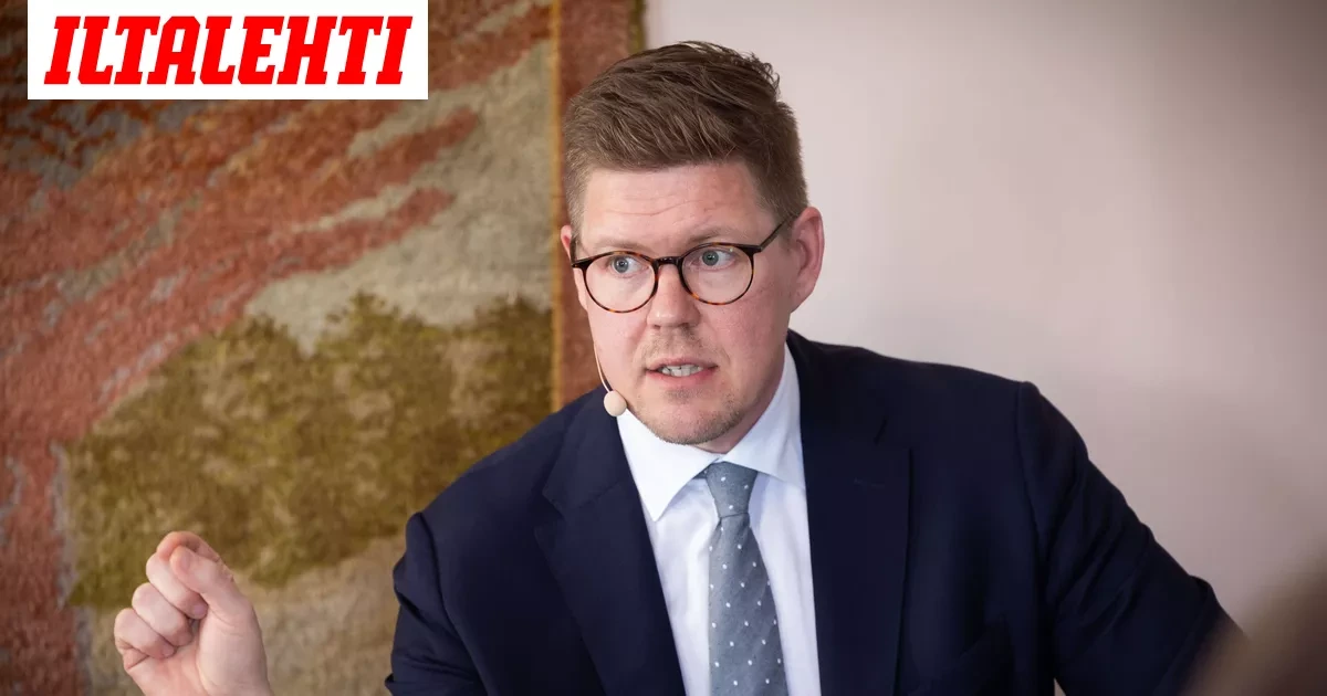 Eläkkeet leikkuriin? Antti Lindtman löi kantansa pöytään
