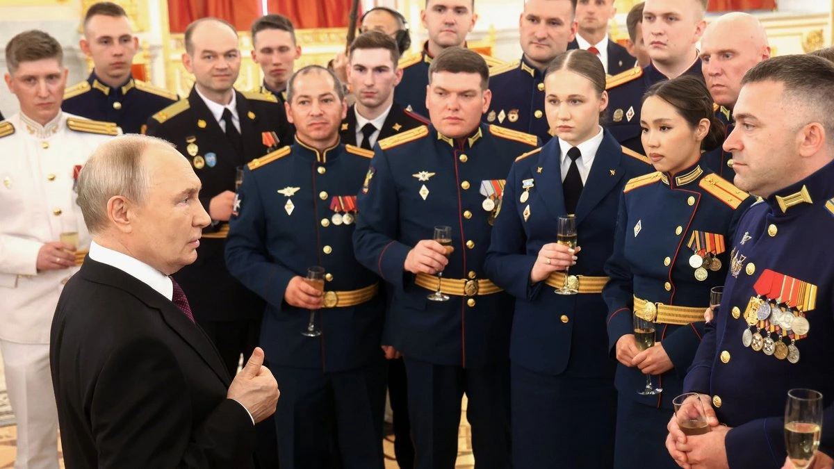 "Главное — доложить начальству": почему Путин по-прежнему говорит о победах на фронте