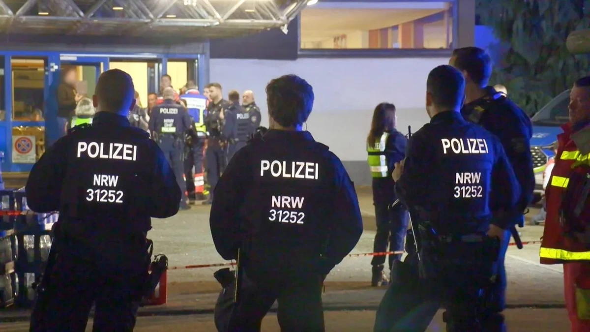 Großeinsatz in NRW: Reizgas-Attacke bei 90er-Party – 6 Opfer in Klinik