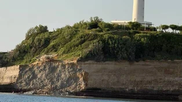 Küsten-Drama in Biarritz: Steilküste bricht ab und erschlägt eine Taucherin