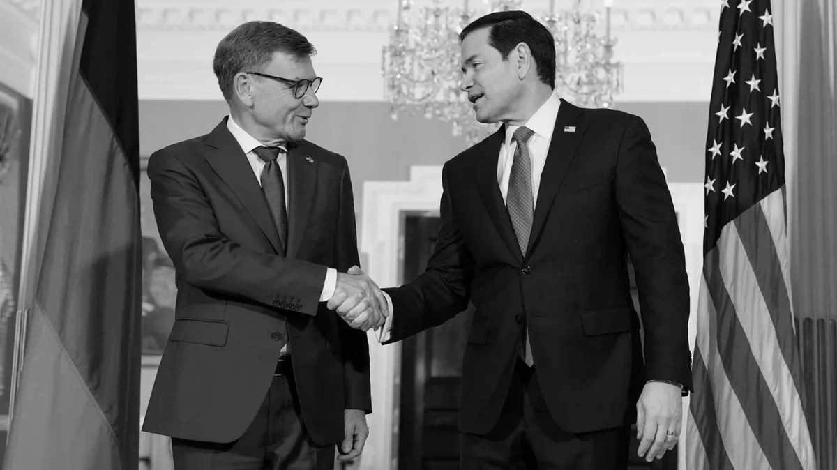 Was jetzt? / Nato:Beziehungsstatus der Nato? Es ist kompliziert!