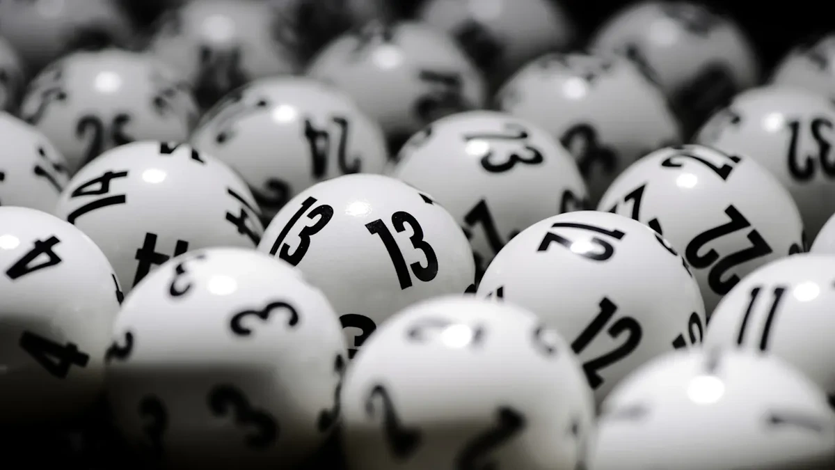 Lottospieler hoffen auf 50 Millionen Euro: Was, wenn der Jackpot wieder nicht geknackt wird?