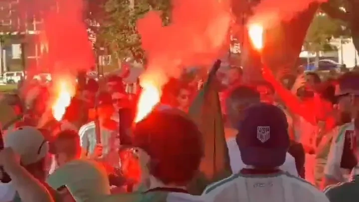 Nach Times-Square-Prügelei: Algerier sorgen für Pyro-Chaos
