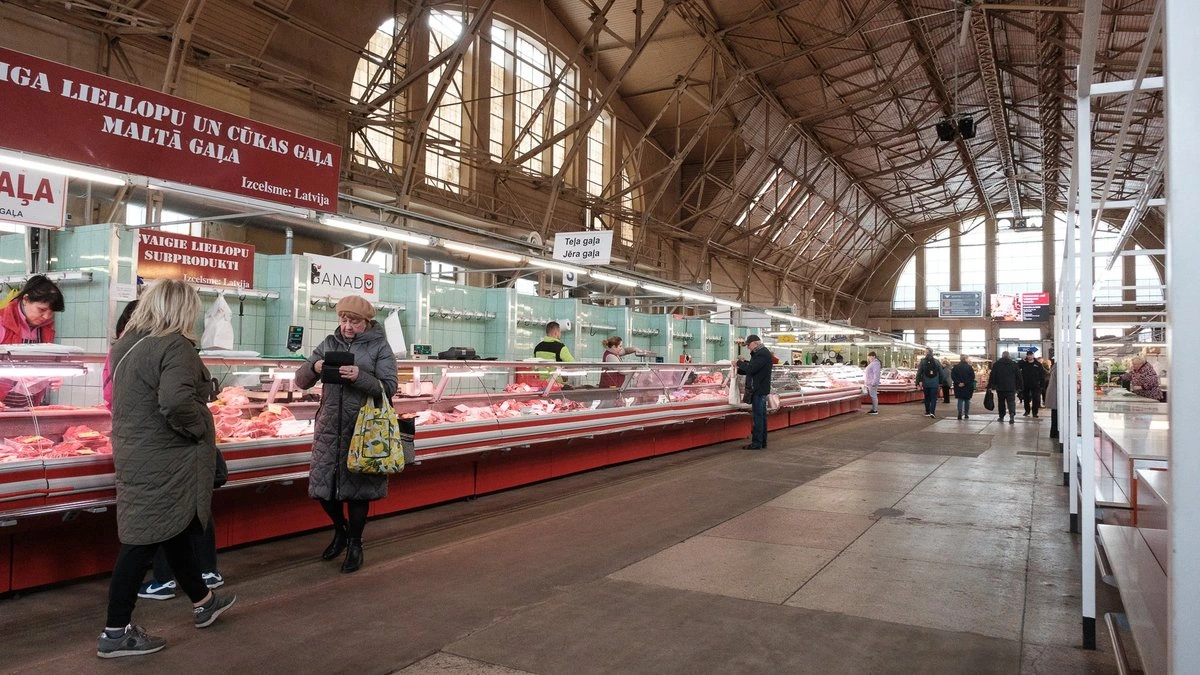 Стройнадзор потребовал прекратить эксплуатацию Мясного павильона Центрального рынка