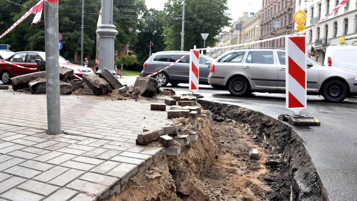В 72 местах Риги по просьбе жителей будут оборудованы пониженные бордюры тротуаров