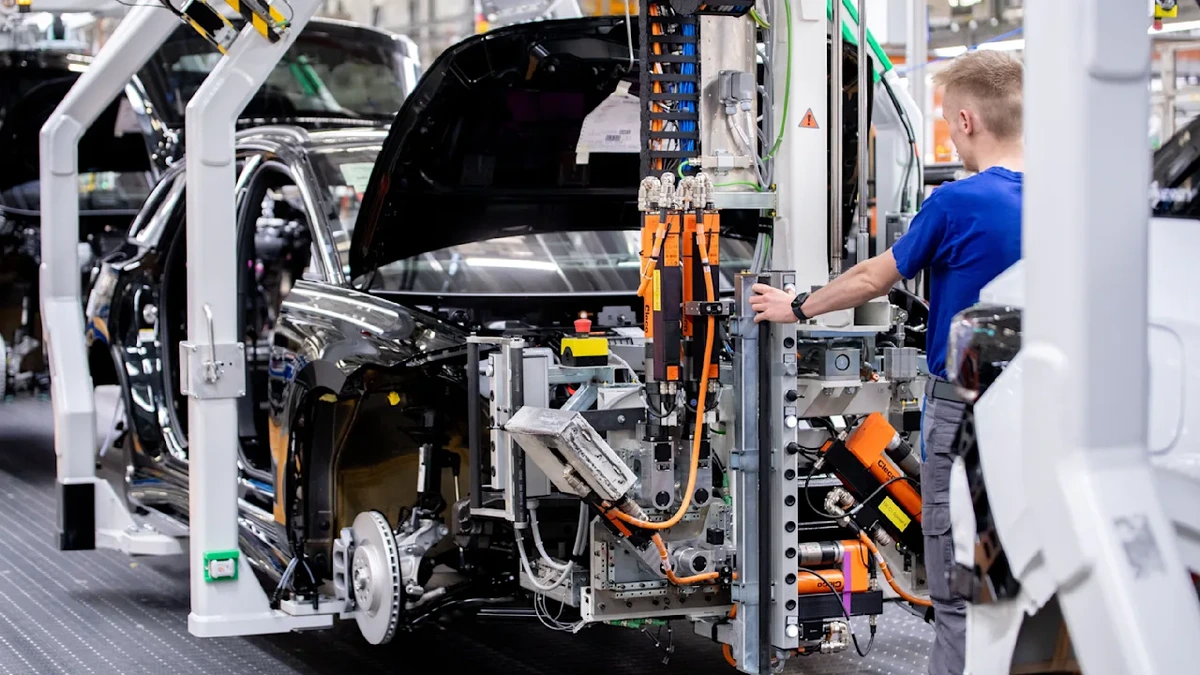 23 Prozent weniger Gewinn: Die Konkurrenz fährt VW, BMW und Mercedes davon