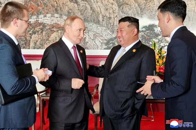Entre la Russie et la Corée du Nord, quatre ans de coopération fructueuse sur fond de guerre en Ukraine