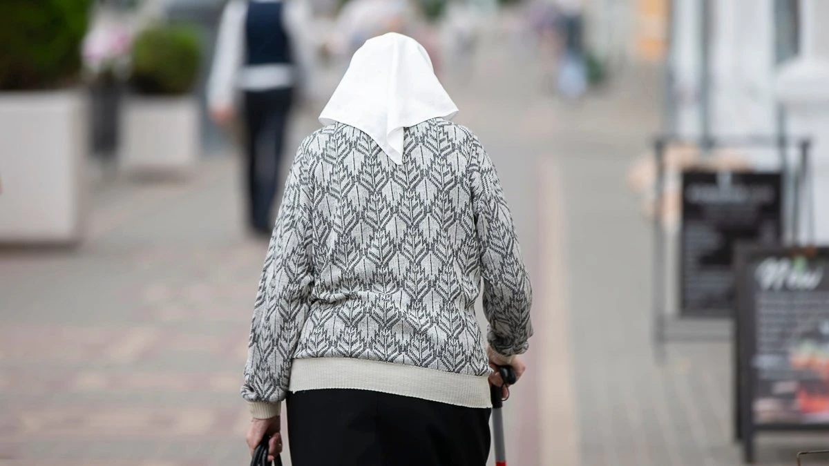 В прошлом году среди умерших в Латвии женщин было на 15,4% больше, чем мужчин