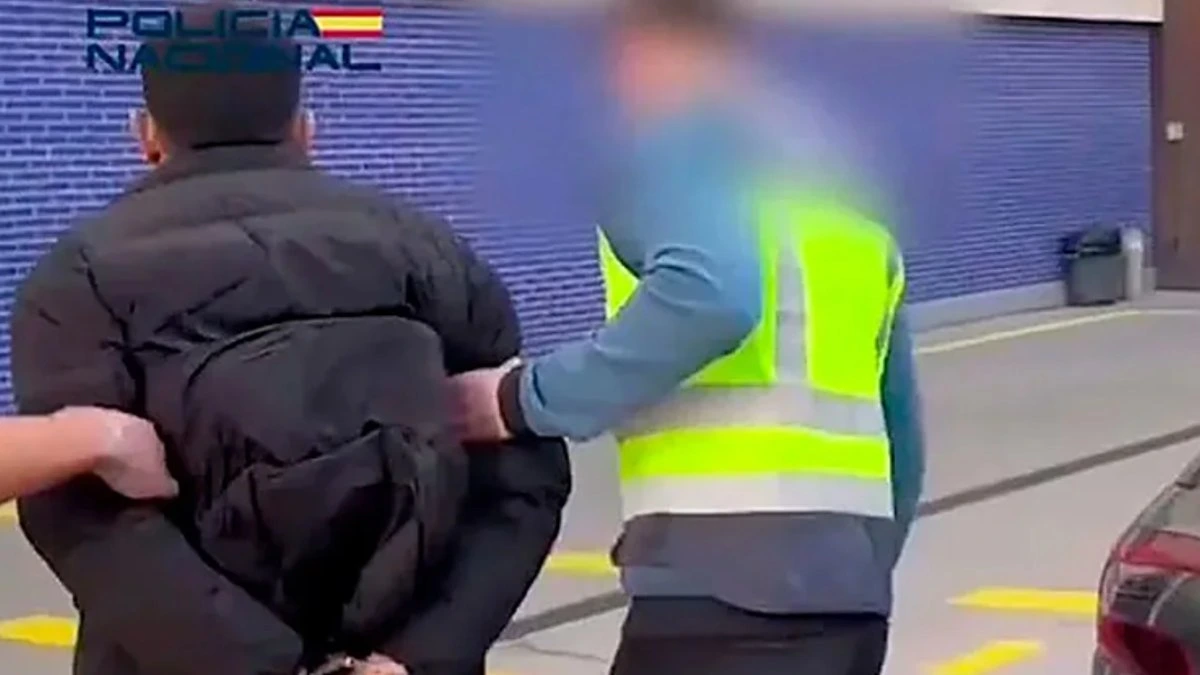 ФОТО, ВИДЕО. Гражданин Латвии стал жертвой жестокой банды Tren de Aragua: в Испании арестованы шесть подозреваемых