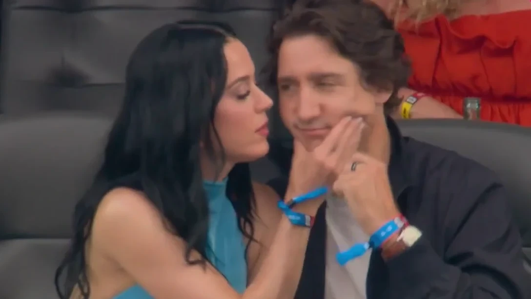 Schmatzer für Trudeau: Katy Perry gibt ihrem Liebsten einen Kuss