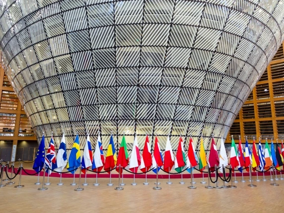 Eurozona, Pil giù nei primi tre mesi del 2026. Istat: per l’Italia inflazione al 2,9% nel 2026, ma crescita +0,7%