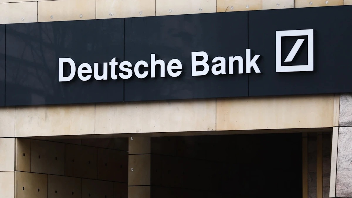 Während Arsenal-Trainer Rede hält: Decke kracht bei Deutsche-Bank-Event runter