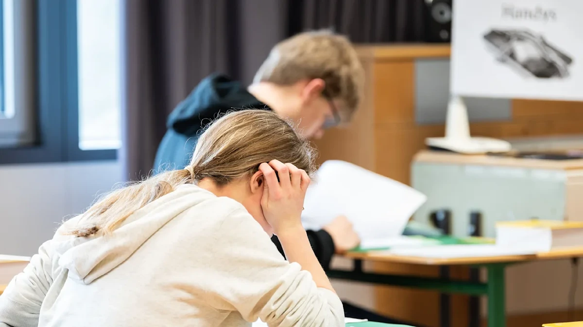 Lehrer schlagen Alarm: An Schulen gibt es zu leicht ein Einser-Abitur!