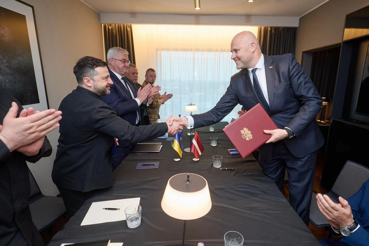 Латвия и Украина договорились о сотрудничестве в сфере обороны, Украина поделится опытом борьбы с дронами