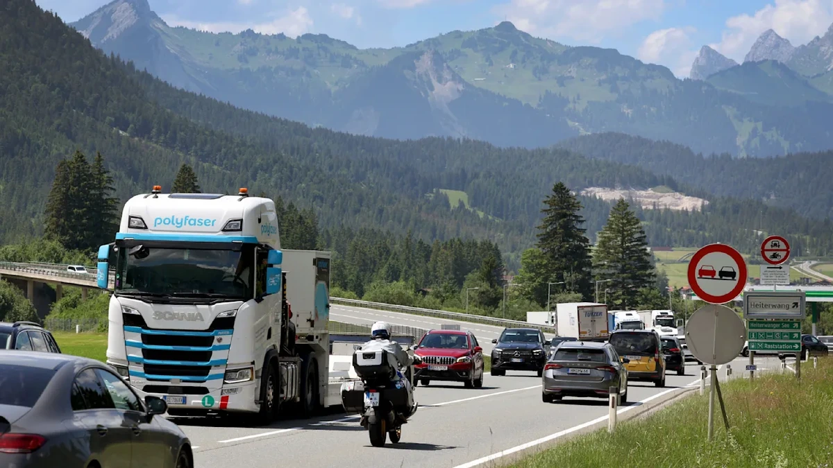 Fernpass gesperrt: Stau-Alarm zum Ferienstart in Richtung Italien