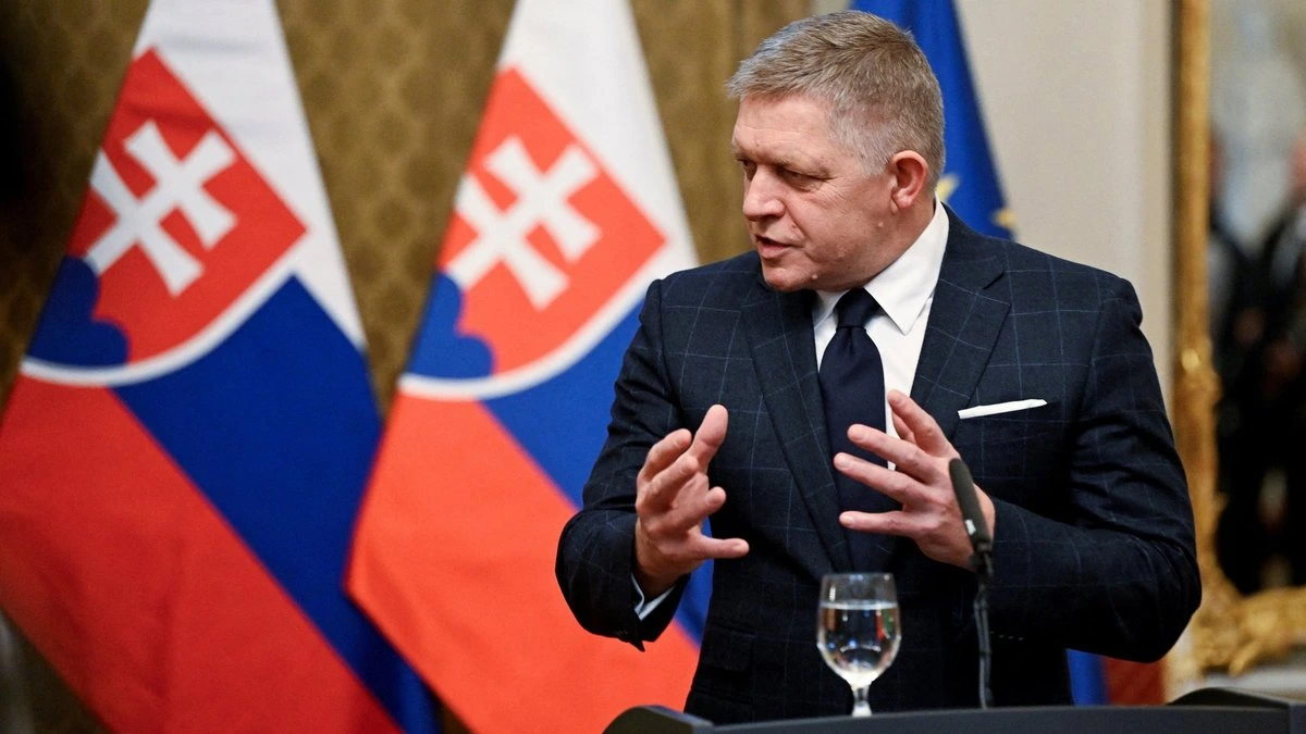 Фицо заявил, что Словакия не поддержит военную помощь Украине на саммите НАТО
