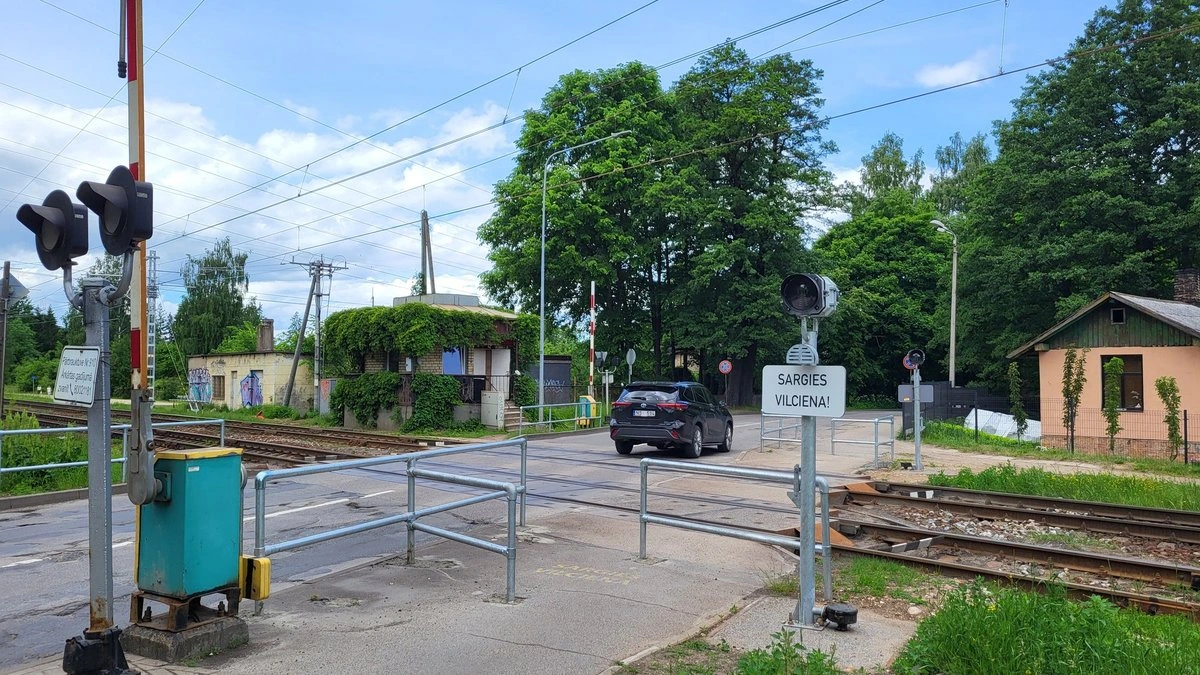 У железнодорожного переезда в Иманте пройдет пикет "За безопасный переезд"