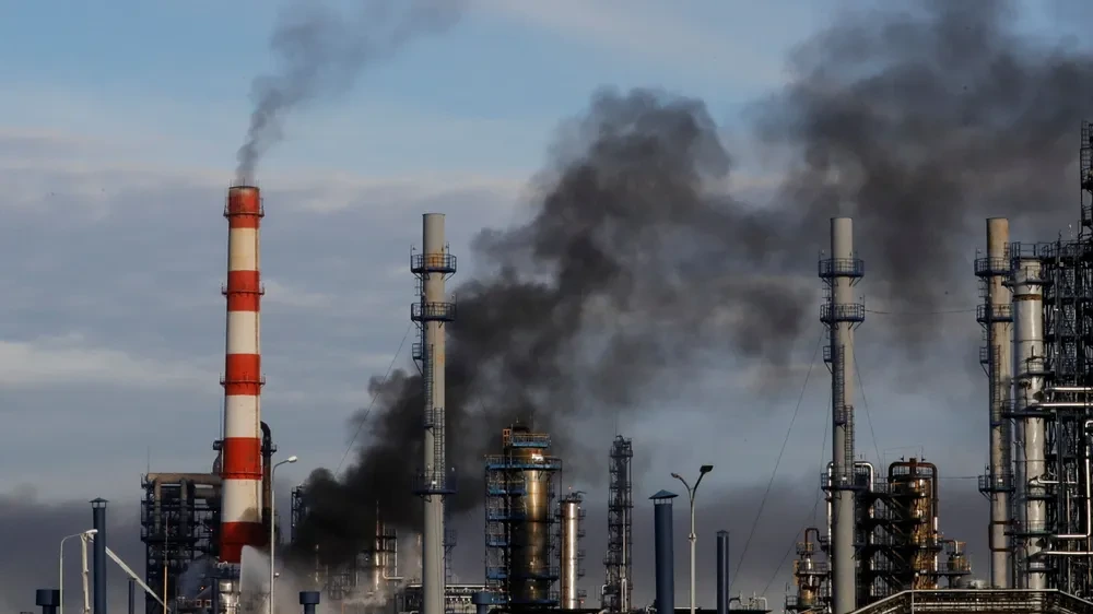 Ukraine greift Industrieanlagen in Russland an