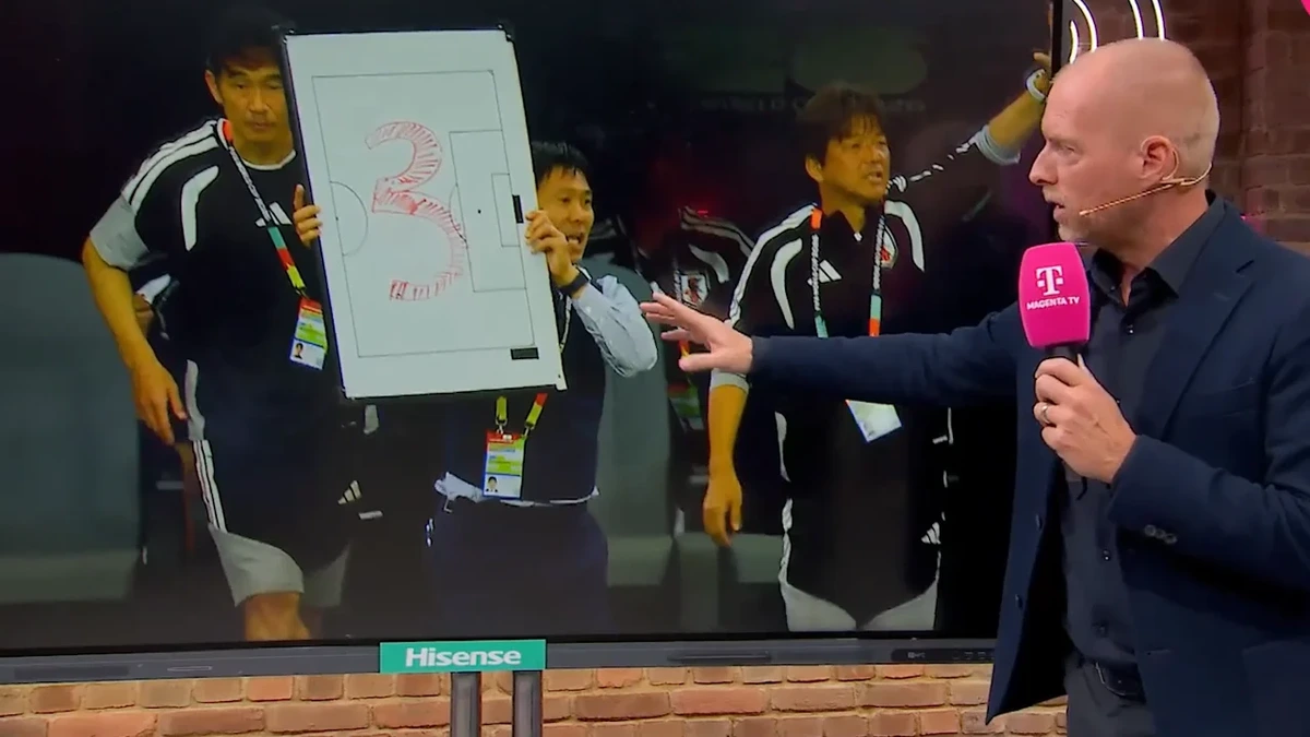 Haben Sie es gesehen? Fans wundern sich über Japans Taktiktafel-Trick