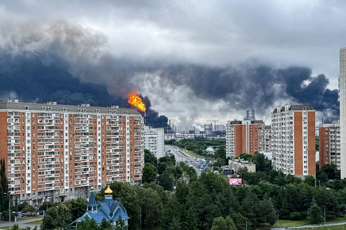 Нападение РФ на Украину: дроны массированно атаковали Москву