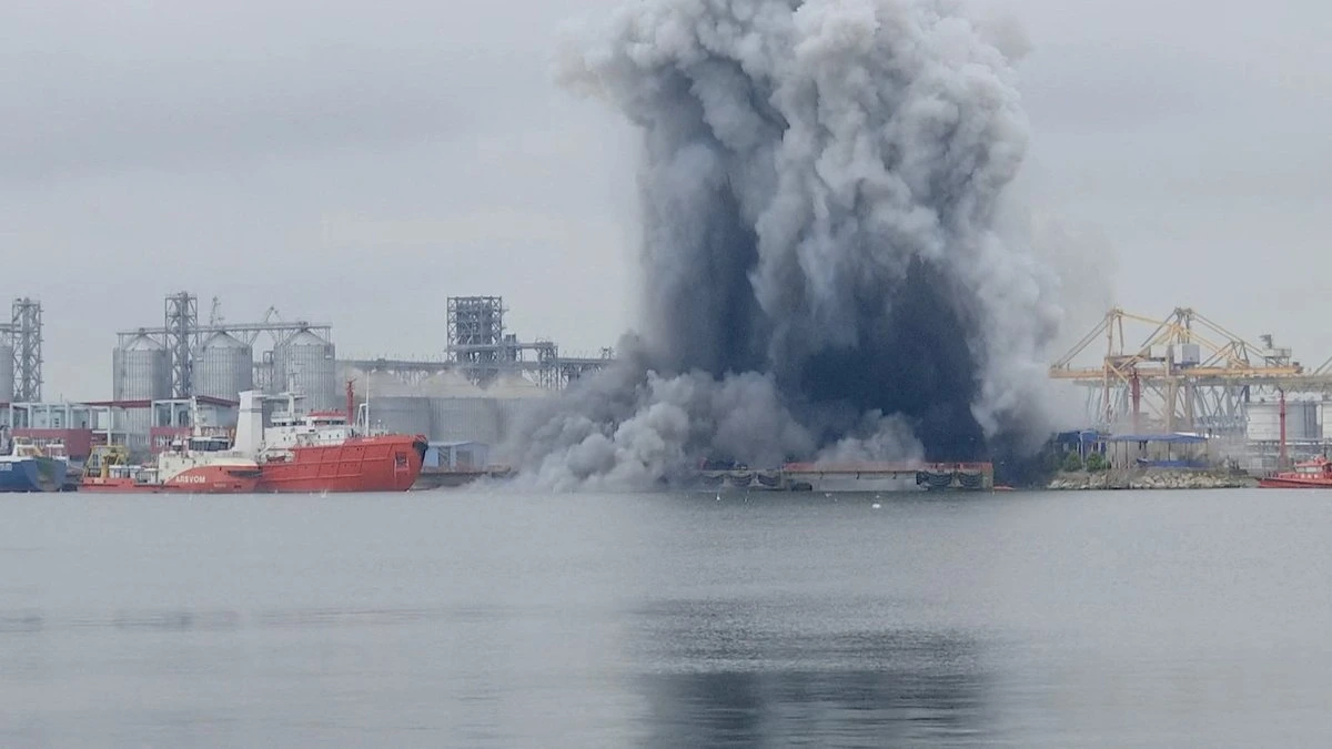 В румынском порту Констанца взорвался морской беспилотник