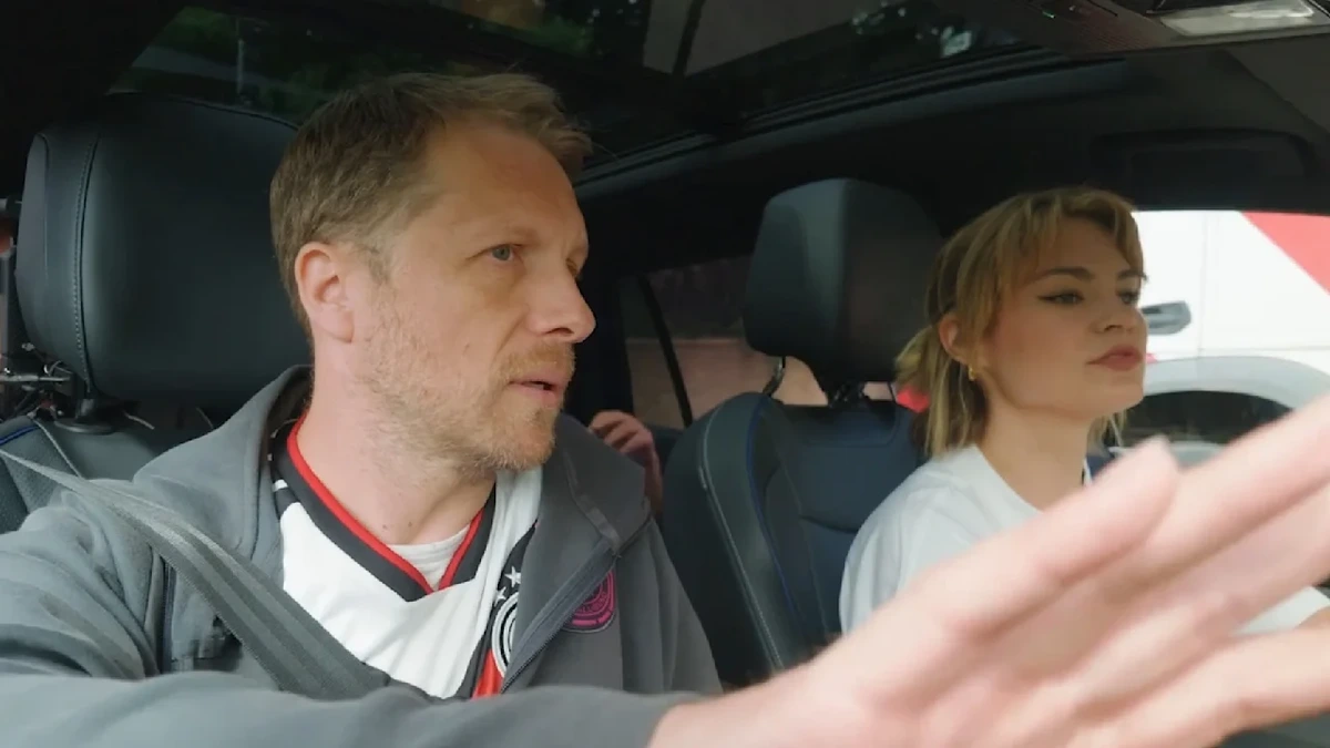 Interview mit Oli Pocher im WM-Quiztaxi: „Dieser DFB-Star ist ein echtes Comedy-Juwel“
