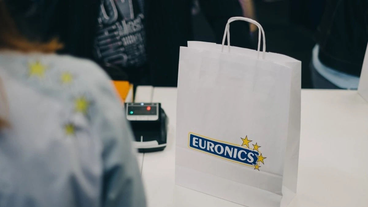 Неизвестные проникли в магазин Euronics в торговом центре Origo