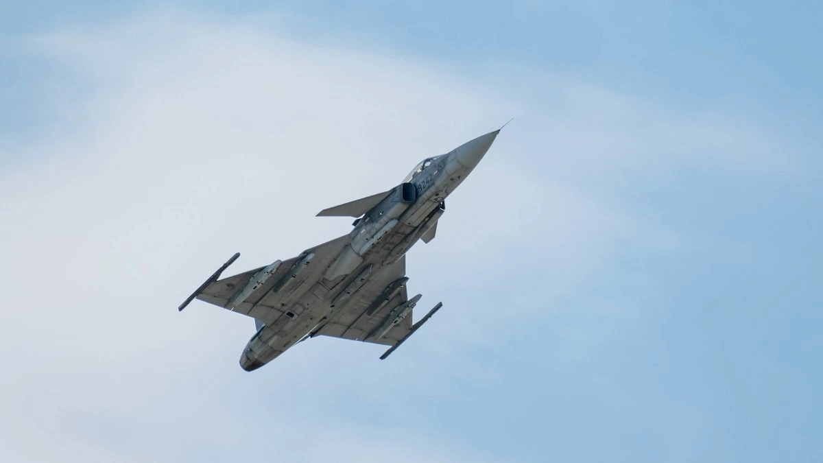 Украина и Швеция заключили соглашение о поставке истребителей Gripen