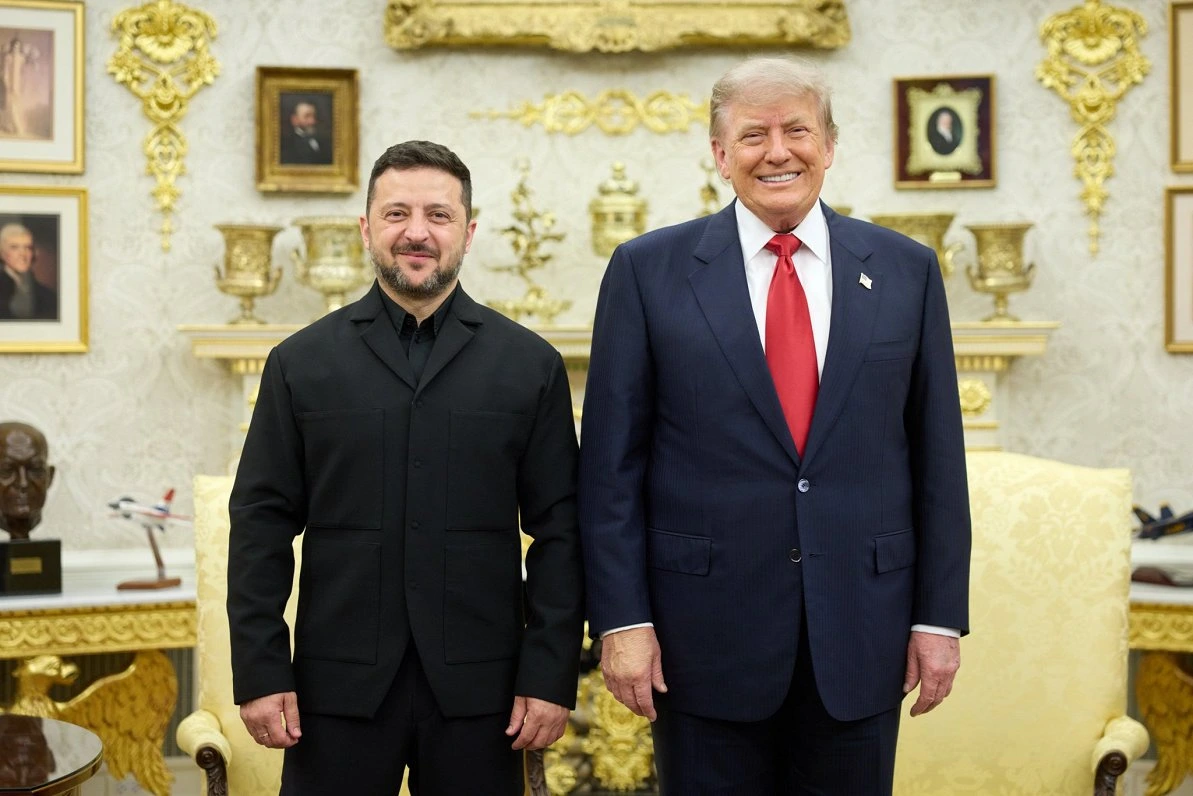 Нападение РФ на Украину: «хорошая» встреча Зеленского и Трампа; атака на НПЗ в Рязани и Перми