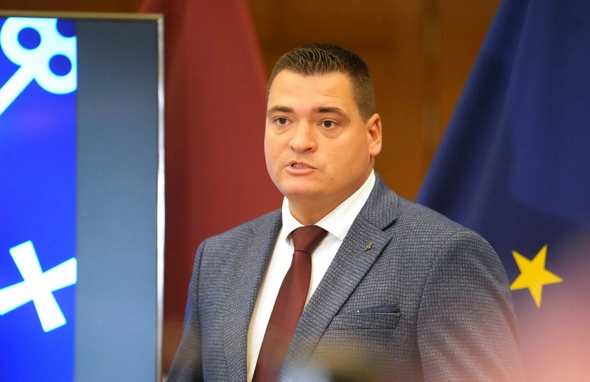 Комиссия по этике Рижской думы не будет оценивать высказывание Ратниекса об иммигрантах