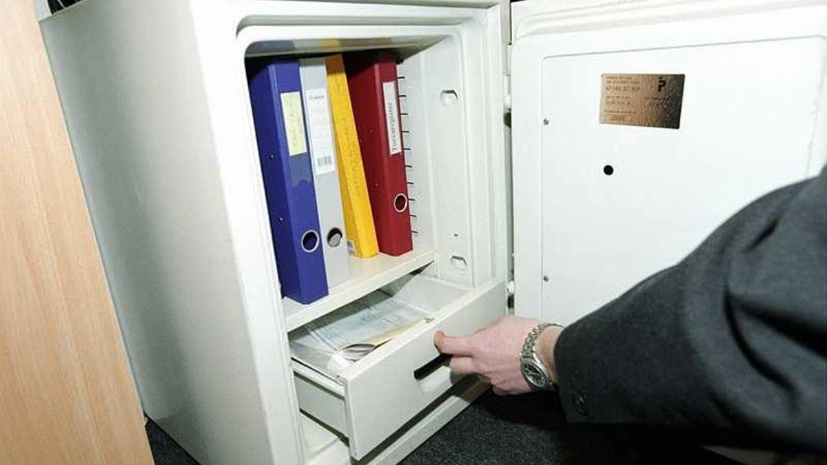 В Огре полиция разоблачила инсценировку ограбления: сотрудница предприятия пыталась скрыть присвоение денег
