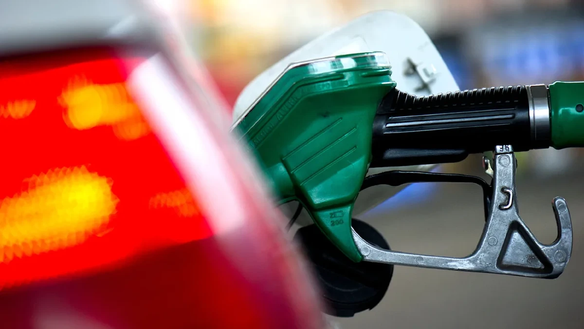 Spritpreise steigen: Tankrabatt endet – ADAC warnt vor hohen Autobahnpreisen