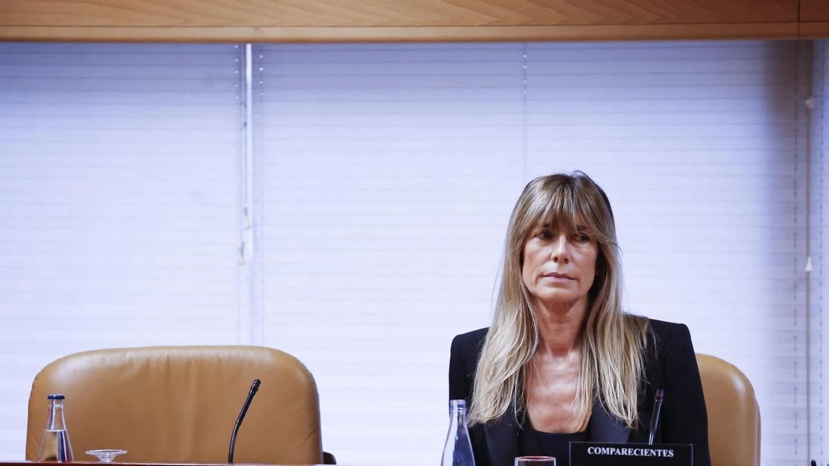 La Audiencia de Madrid avala a Peinado y ordena juzgar a Begoña Gómez ante un jurado pero le devuelve el pasaporte