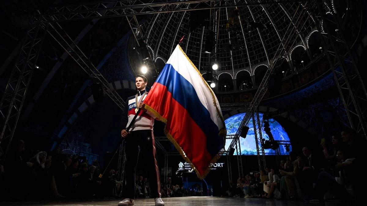 МОК временно восстановил членство Олимпийского комитета России. Что это значит для российских спортсменов?