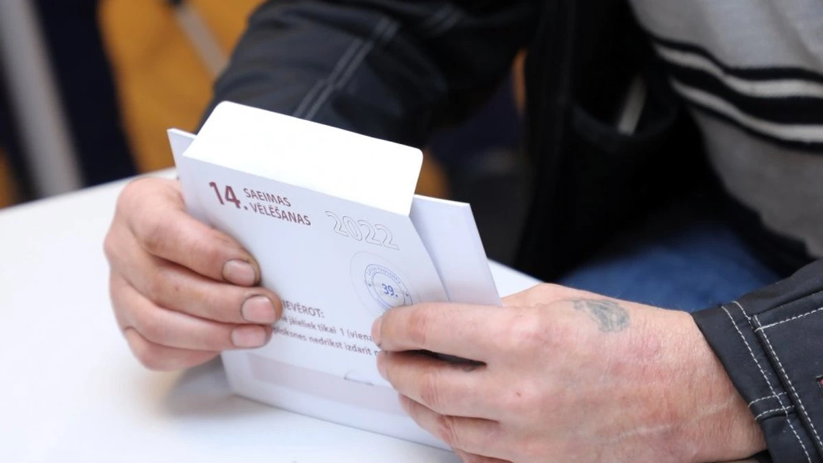 В 15-й Сейм баллотируются 24 безработных из 12 списков