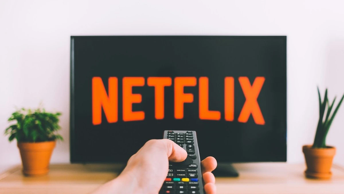 Кабмин поддержал "налог на Netflix", который позволит направить на развитие латвийского кино 600 000 евро