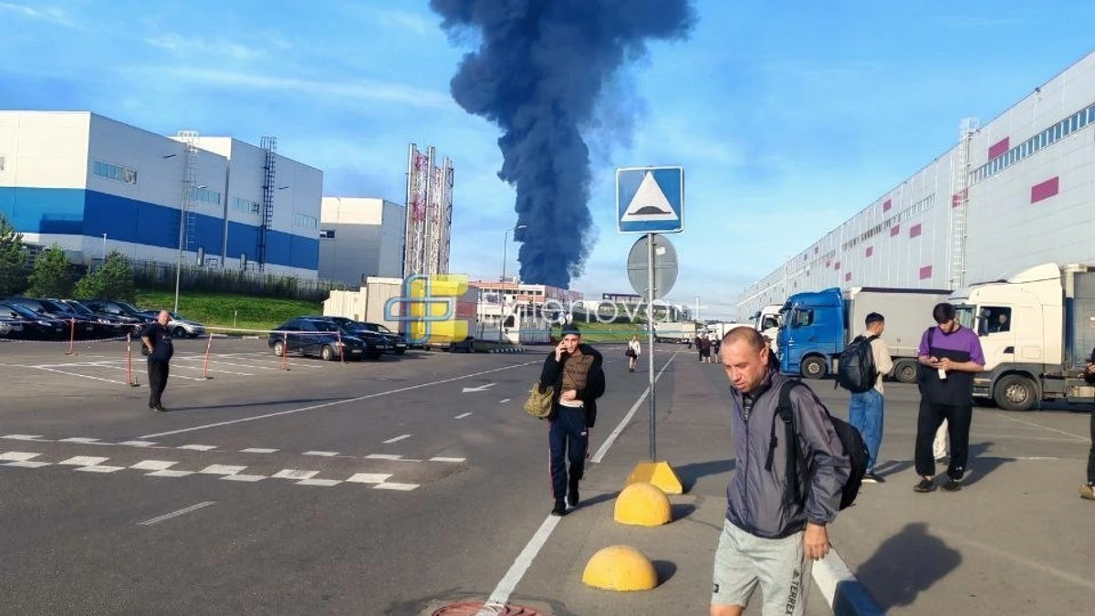 Дроны атаковали нефтебазу и склады Wildberries в Подольске