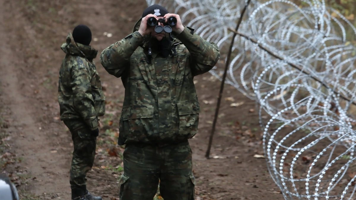 Эдвард Лукас: Россия слишком слаба, чтобы представлять военную угрозу для НАТО, но она может ударить по-другому