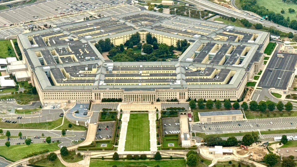 Politico: США отойдут от руководства группой помощи Украине