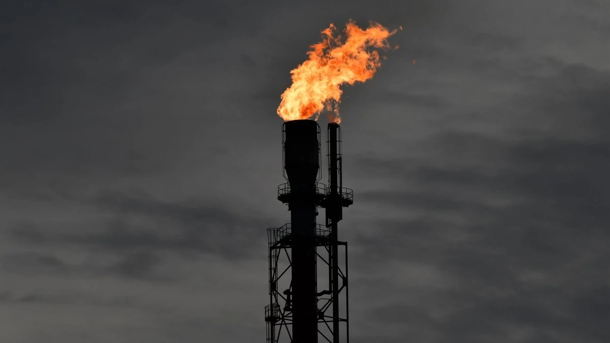 Цена на нефть вновь превысила отметку в 90 долларов
