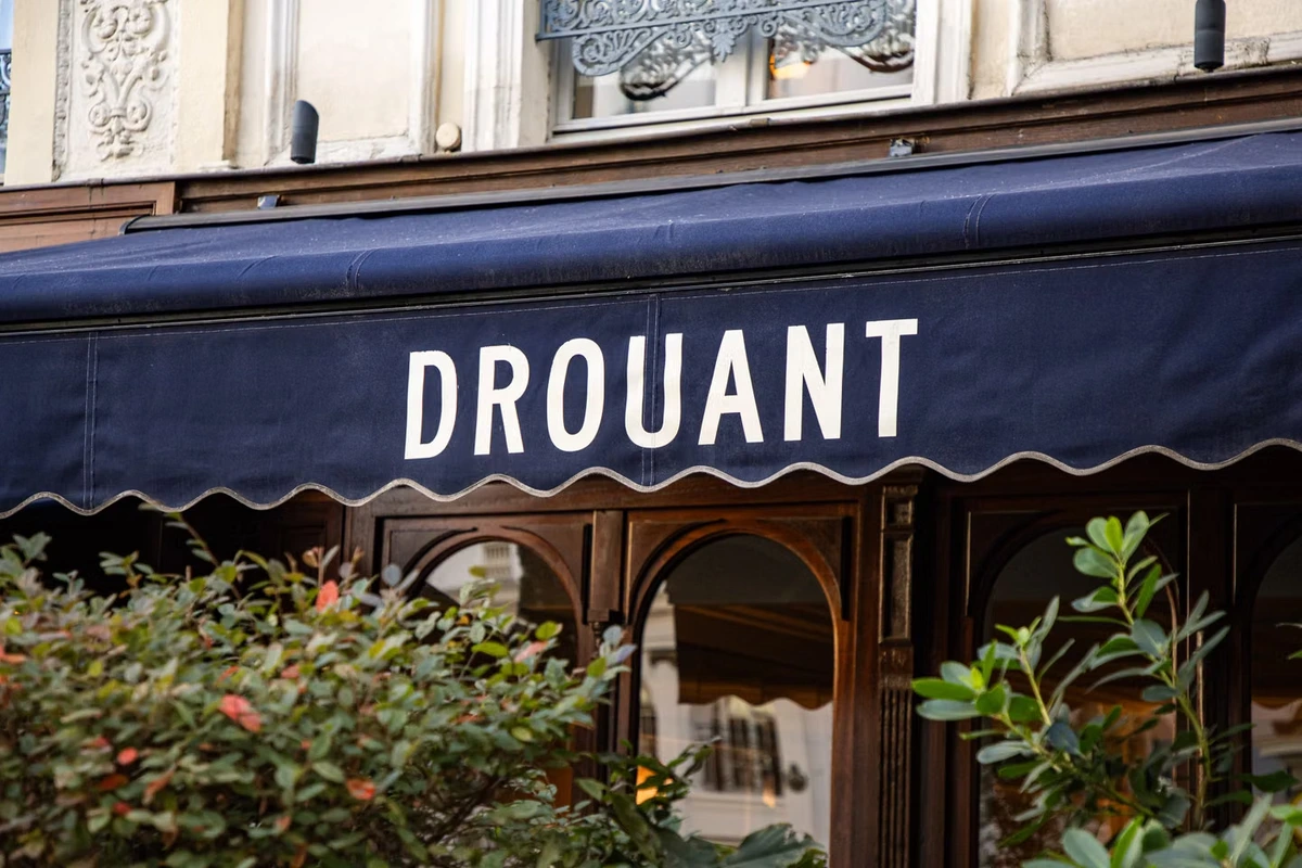 Prix Goncourt 2026 : la première liste de seize écrivains dévoilée, parmi lesquels Lilia Hassaine et Philippe Jaenada